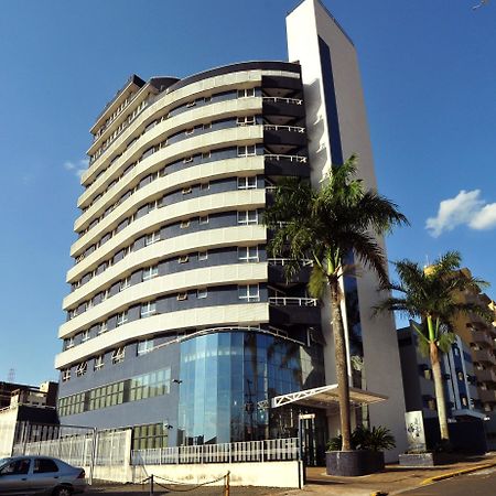 Golden Blue Hotel Лондрина Екстериор снимка