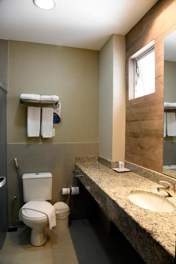 Golden Blue Hotel Лондрина Екстериор снимка