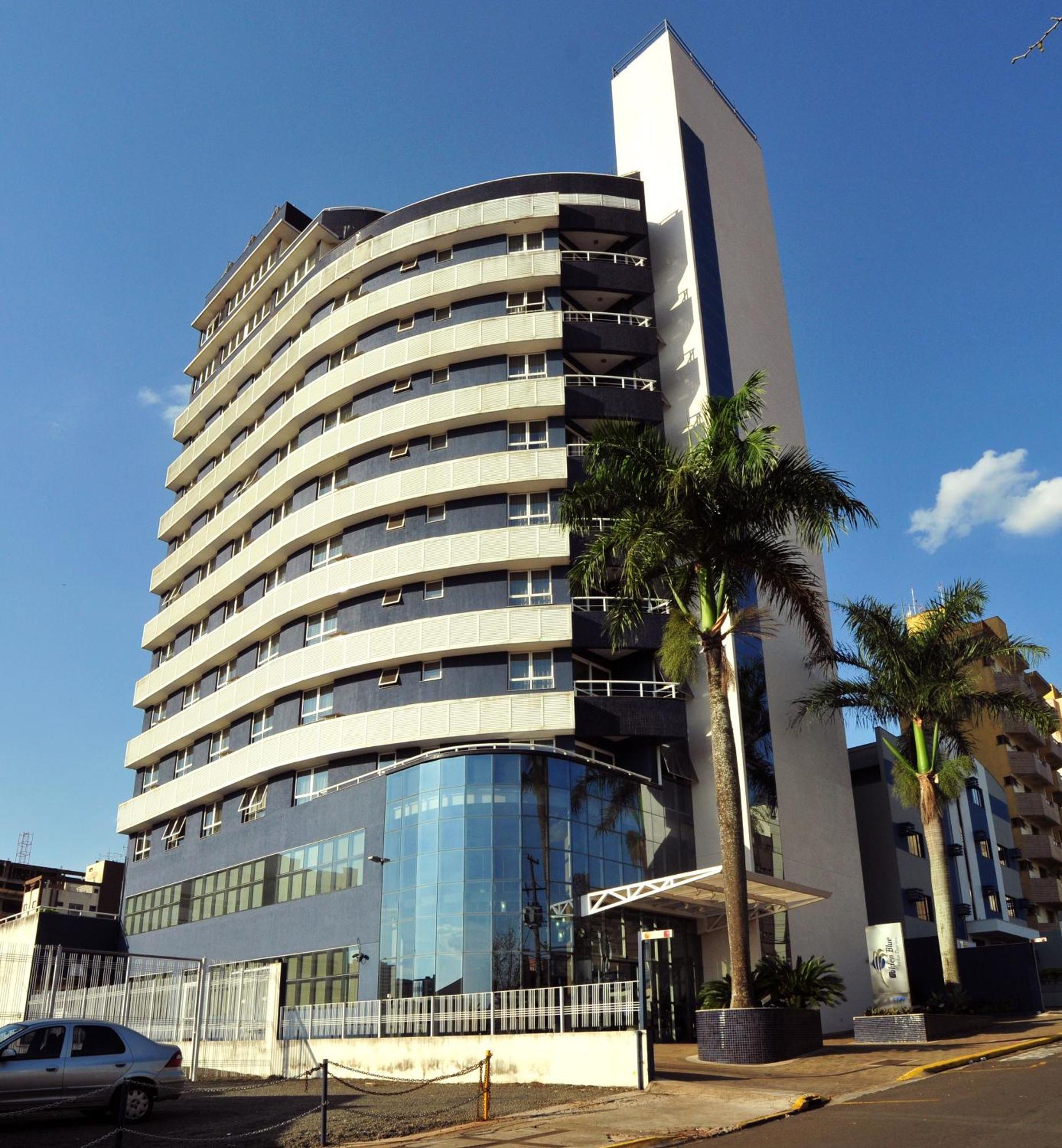 Golden Blue Hotel Лондрина Екстериор снимка
