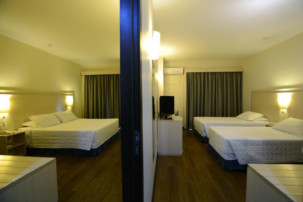 Golden Blue Hotel Лондрина Екстериор снимка