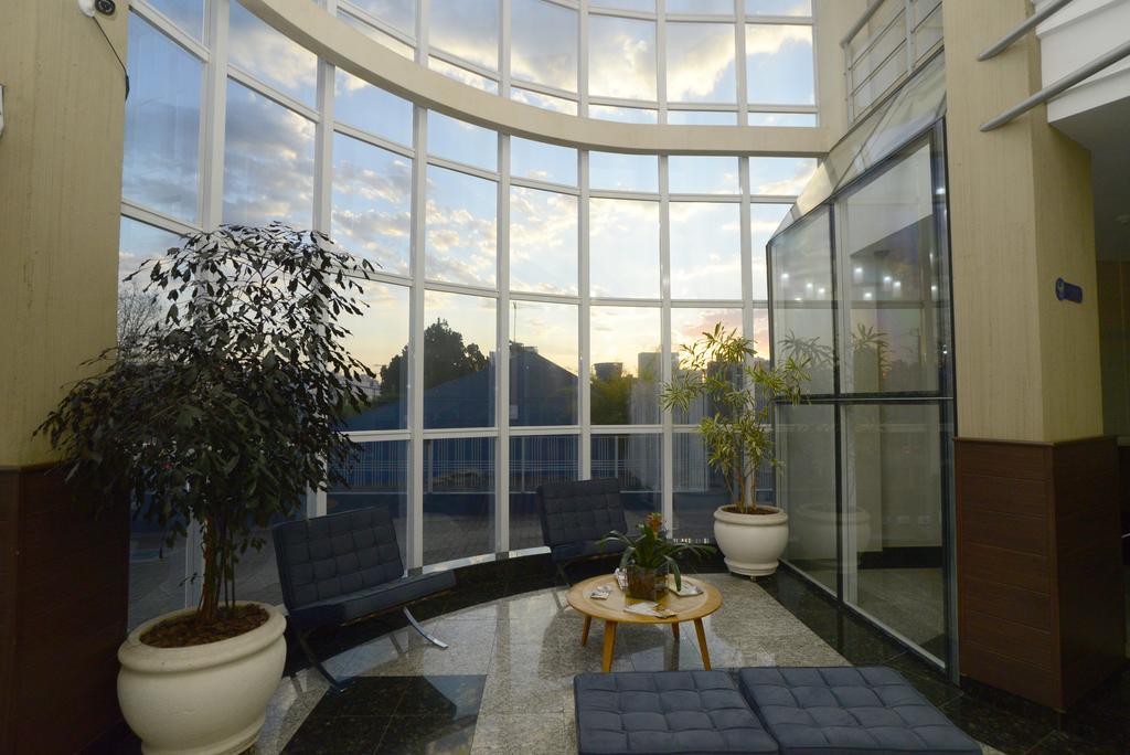 Golden Blue Hotel Лондрина Екстериор снимка