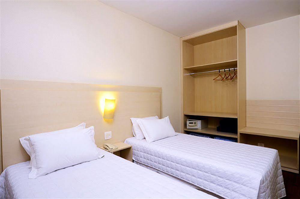 Golden Blue Hotel Лондрина Екстериор снимка