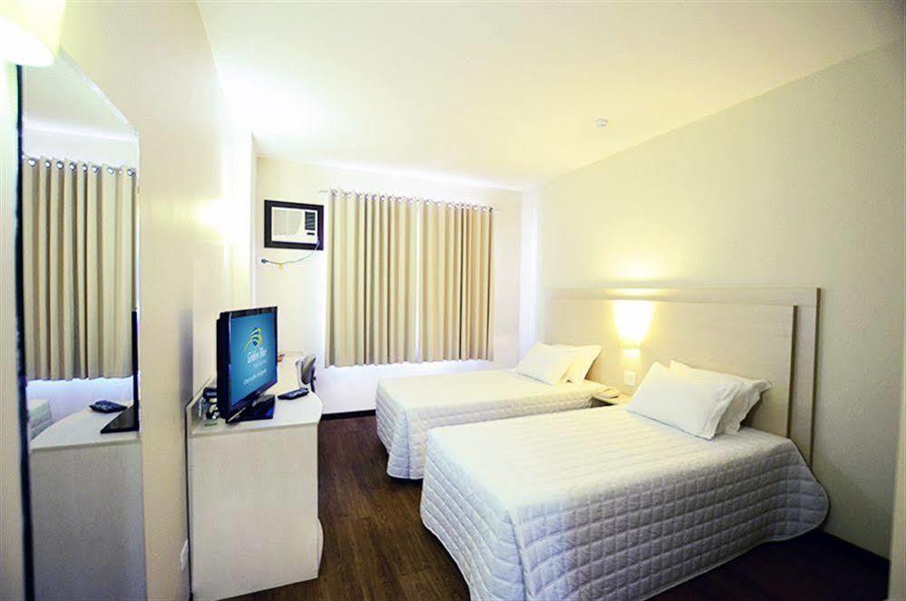 Golden Blue Hotel Лондрина Екстериор снимка